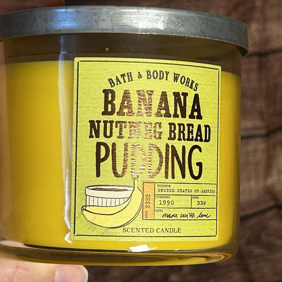 Bath & Body Works: Banana Nutmeg Bread Pudding 3 wick Candle 14.5 oz New! - Picture 6 of 6